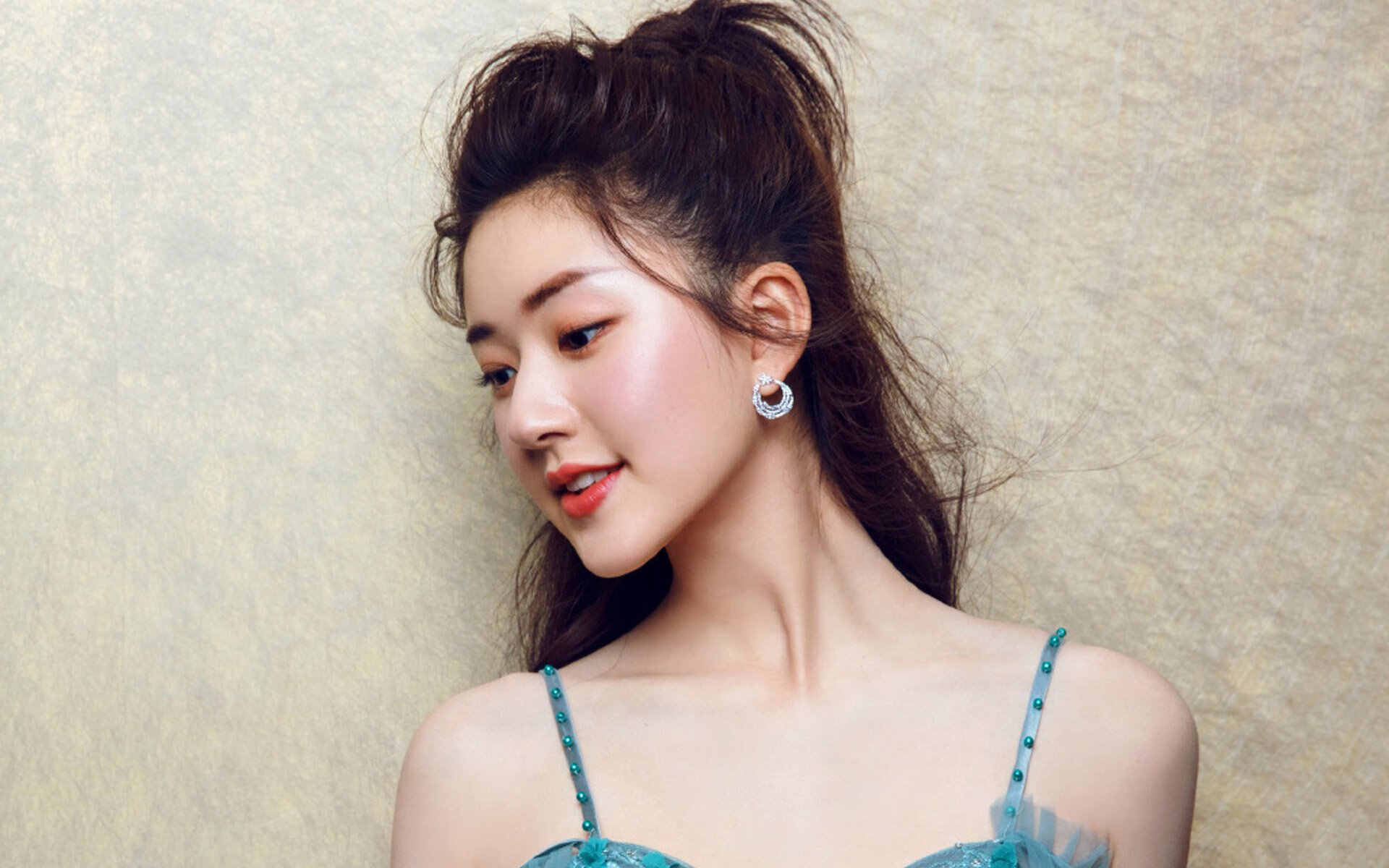 开云官网APP下载-新西兰橄榄球赛事在全球范围内的转播权价值大增，新西兰橄榄球队徽