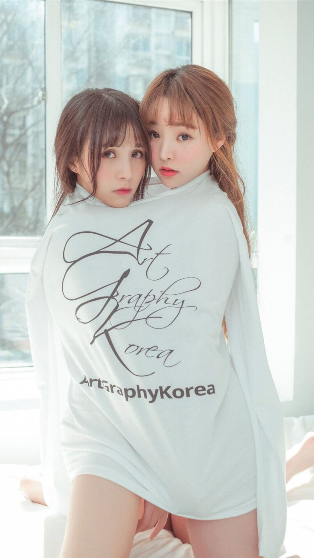 跨界合作推出足球文化主题的文创产品，市场潜力巨大，足球文化创意秀